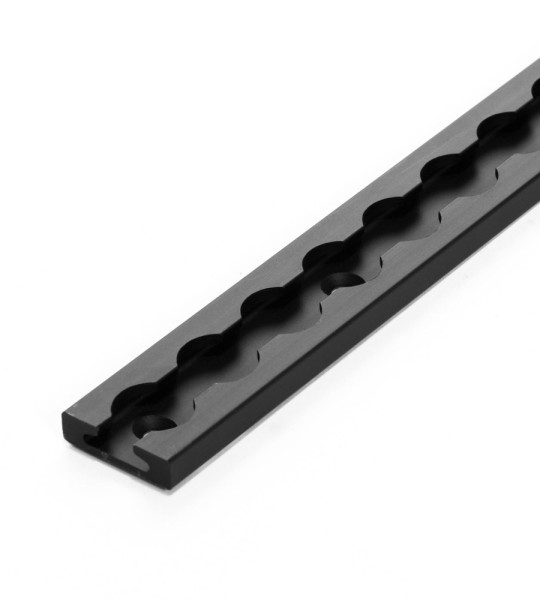 Профиль для демпферного шва длиной 2 м с клейкой лентой R872D.