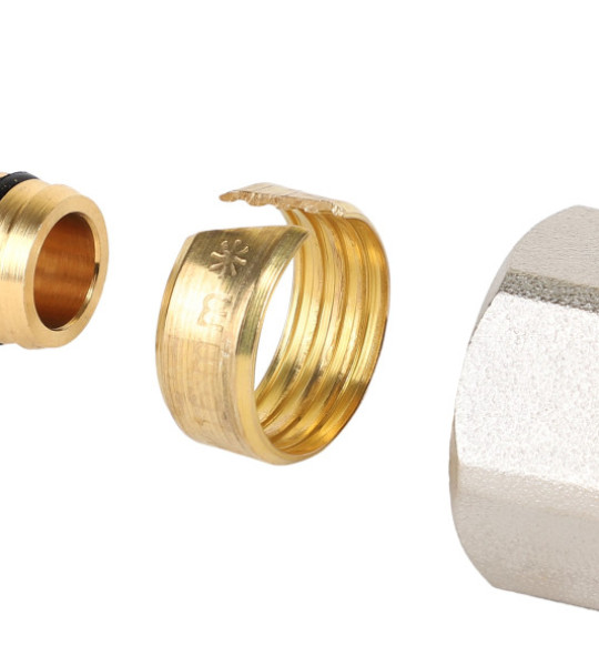 Переходник глянцевый для полимерной трубы Giacomini T179M