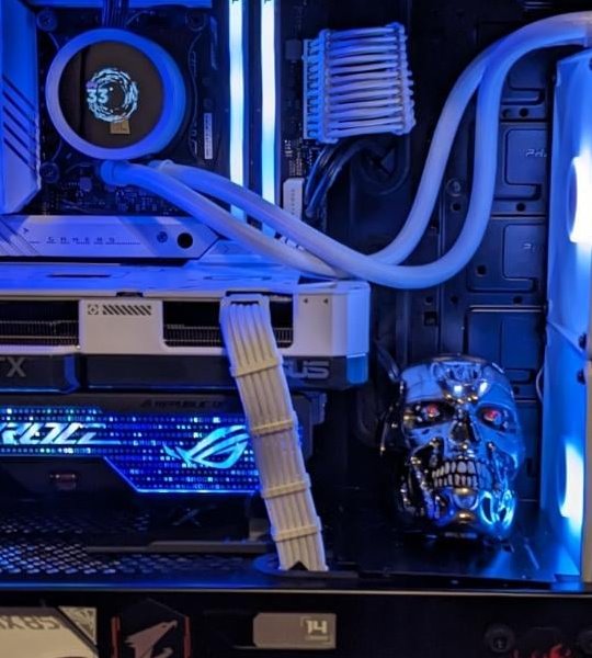 Asus RTX 4070 Super Dual Black/White