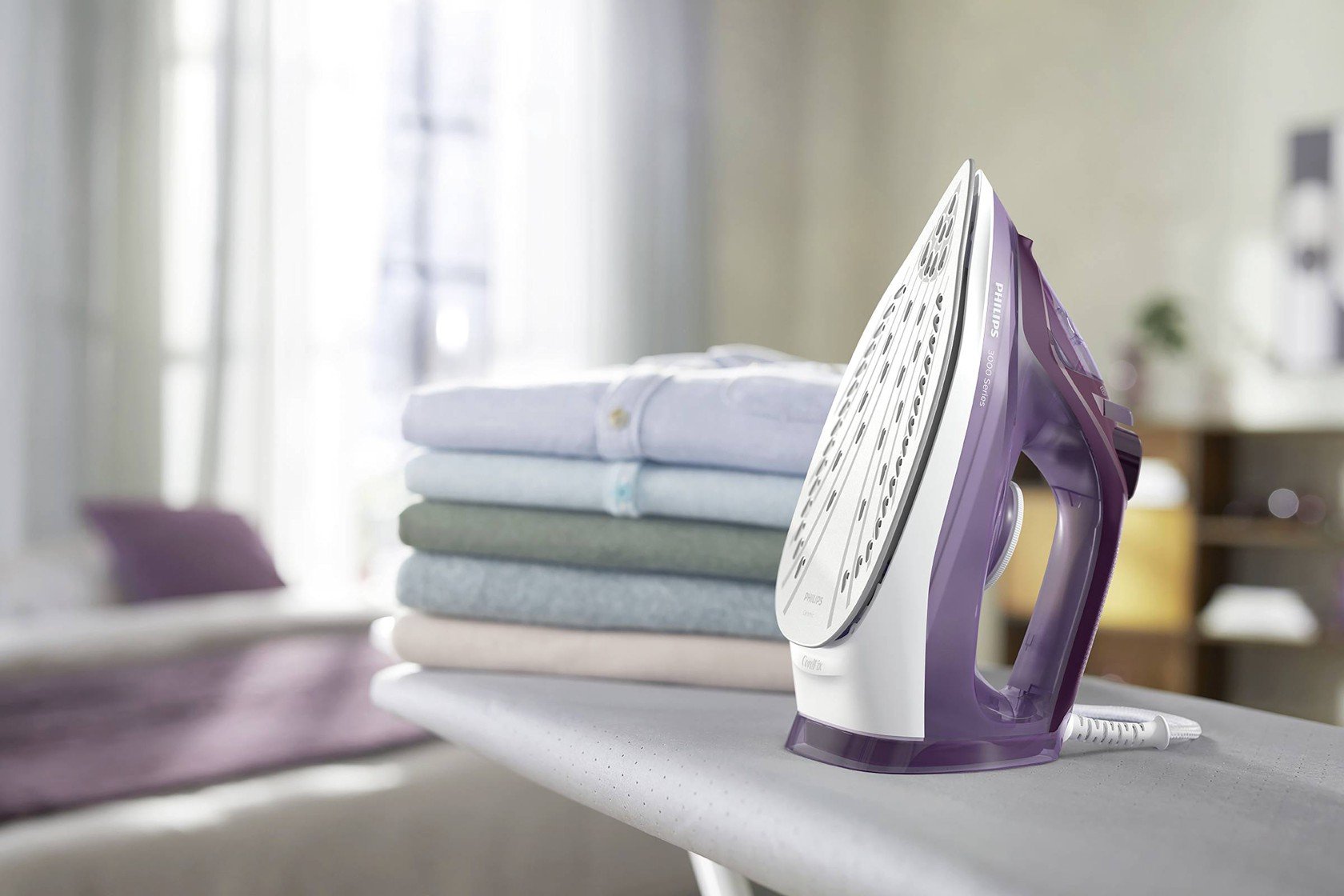 Утюг PHILIPS STEAM IRON DST7040, мощность 2600 Вт