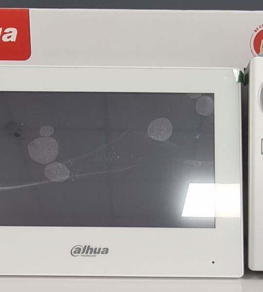 IP видеодомофон Dahua DHI‑KTH01 Kit комплект, 2‑канальный, PoE