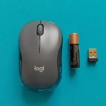 Мышка Logitech M221