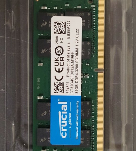 Crucial 32gb /3200
