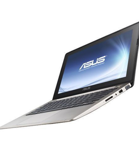Ноутбук Asus VivoBook S200E-AR5B125 11 (2012) – Pentium 987, 4 ГБ ОЗУ, SSD 256 ГБ, AZERTY (French)